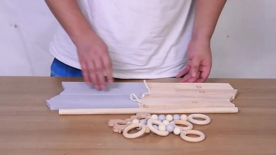 Thuys – Babygym Hout – Speelboog Baby – Speelgoed Baby - Trendy/Hout/Grijs/45x37.5x47.5cm 2 Thuys – Babygym Hout – Speelboog Baby – Speelgoed Baby - Trendy/Hout/Grijs/45x37.5x47.5cm - Afbeelding 2