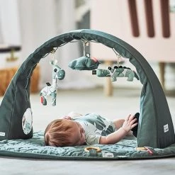 Done By Deer Tiny Tropics Baby Gym 13 Done By Deer Tiny Tropics Baby Gym -babygyms Winkel 550x550 237